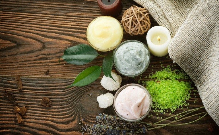 10 Steps to Younger Skin
